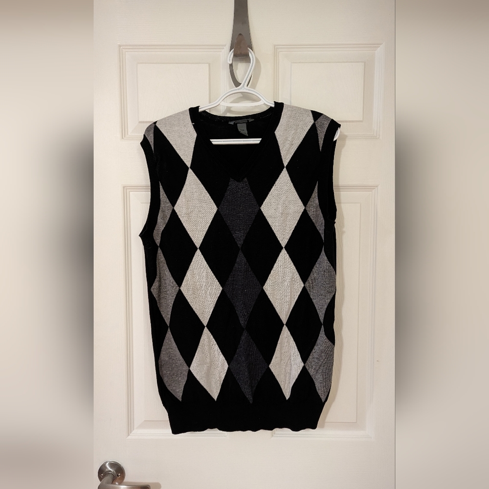 Urban Heritage Sweater Vest